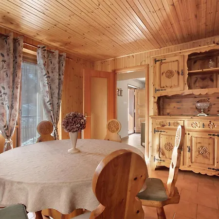 La Maison Du Bonheur Lillaz Apartment *